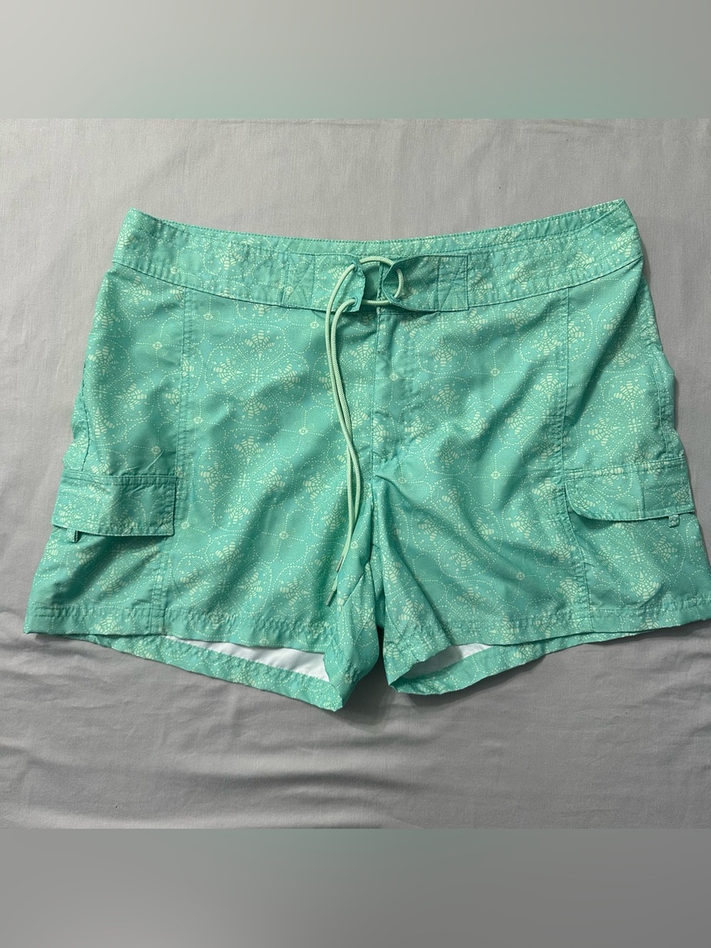Natural Reflections Board Shorts Womens 14 Green Geometric Cargo Swim Trunks
